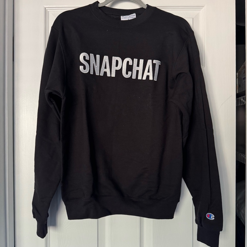 NWT! Snapchat Logo Black Crewneck Sweatshirt - Champion